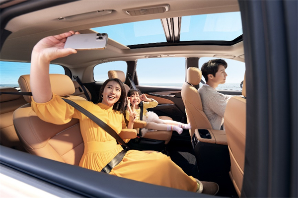 全球唯一10萬級(jí)混動(dòng)MPV——上汽大通 G50 混動(dòng)上市，售價(jià)13.98萬起