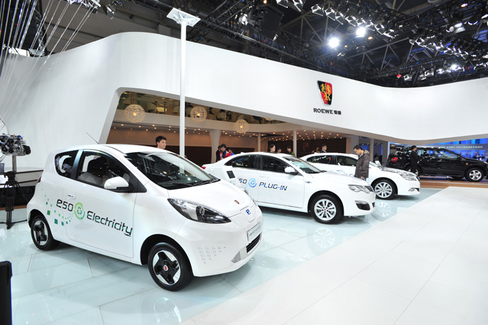 更時尚、更科技、更實用 “新一代跨領(lǐng)域?qū)I(yè)SUV”榮威W5 Urban Concept全球首發(fā)